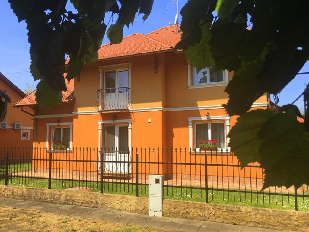 Hotel Horvath Vendeghaz Orosháza Exteriér fotografie